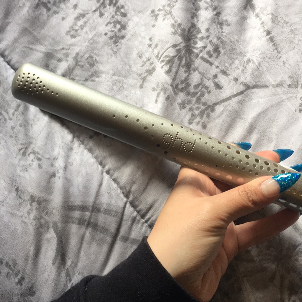 GHD flat iron